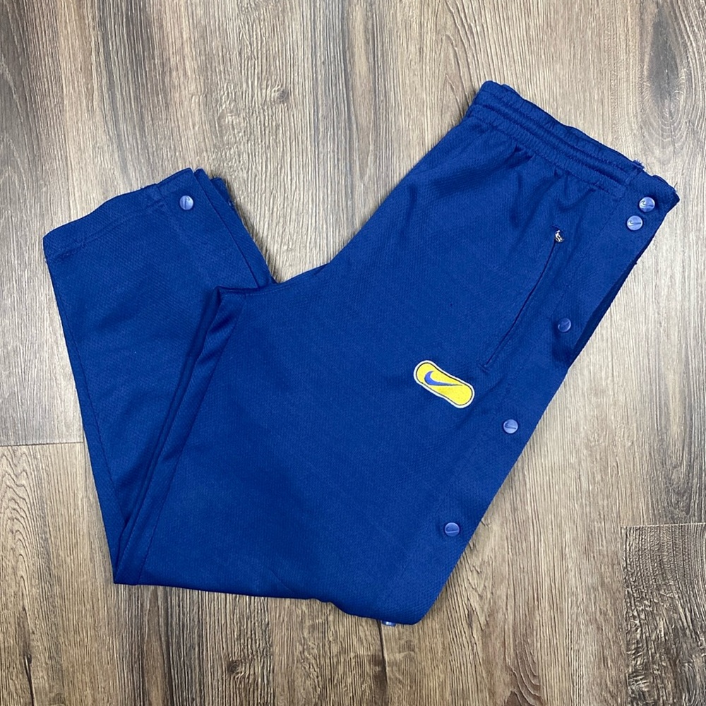 VINTAGE Nike men’s popper pants. Size Large